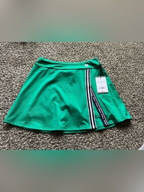 Wilson tennis skort - courtside green - girl size  XL 14-16